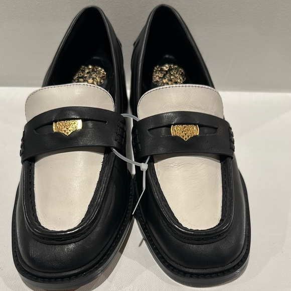 Vince CAMUTO Leather Black & White Block Heel Penny Loafers with coin. - Picture 1 of 8